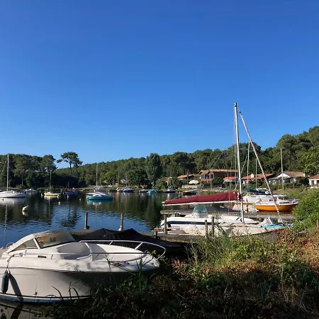 Casa de Férias Les Ptits Nids Du